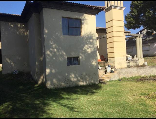 7 BEDROOM HOUSE FOR SALE IN BUCCLEUCH